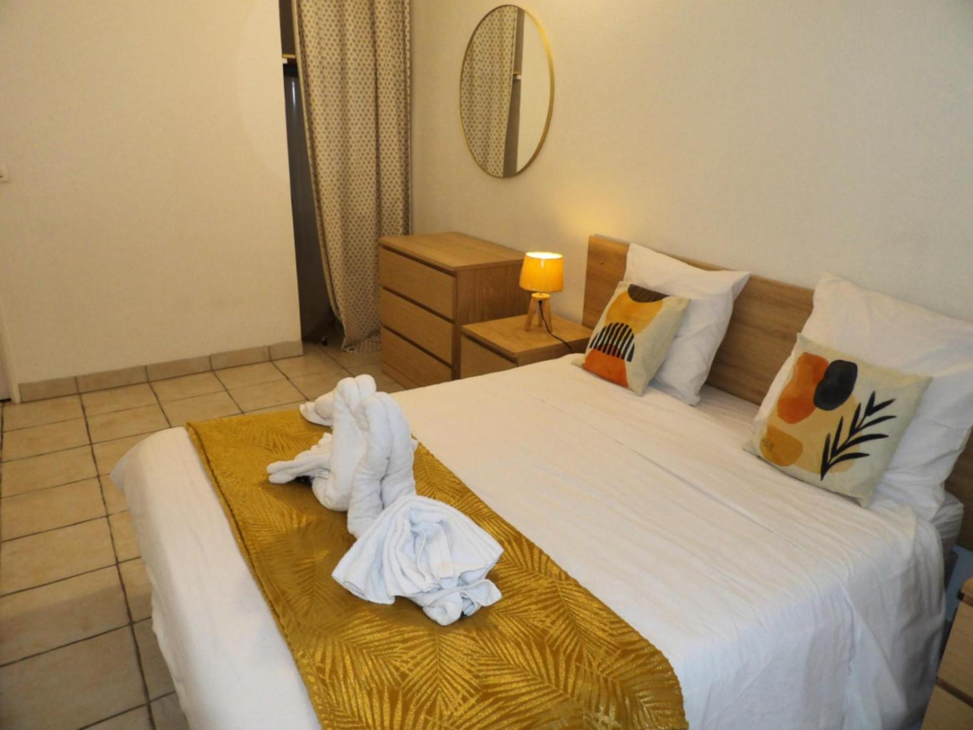 Le Cosy Wiener *Paris*Gare A 300 M*Disneyland* Champs-Sur-Marne Buitenkant foto